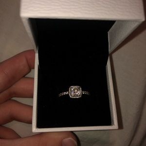 Pandora Ring